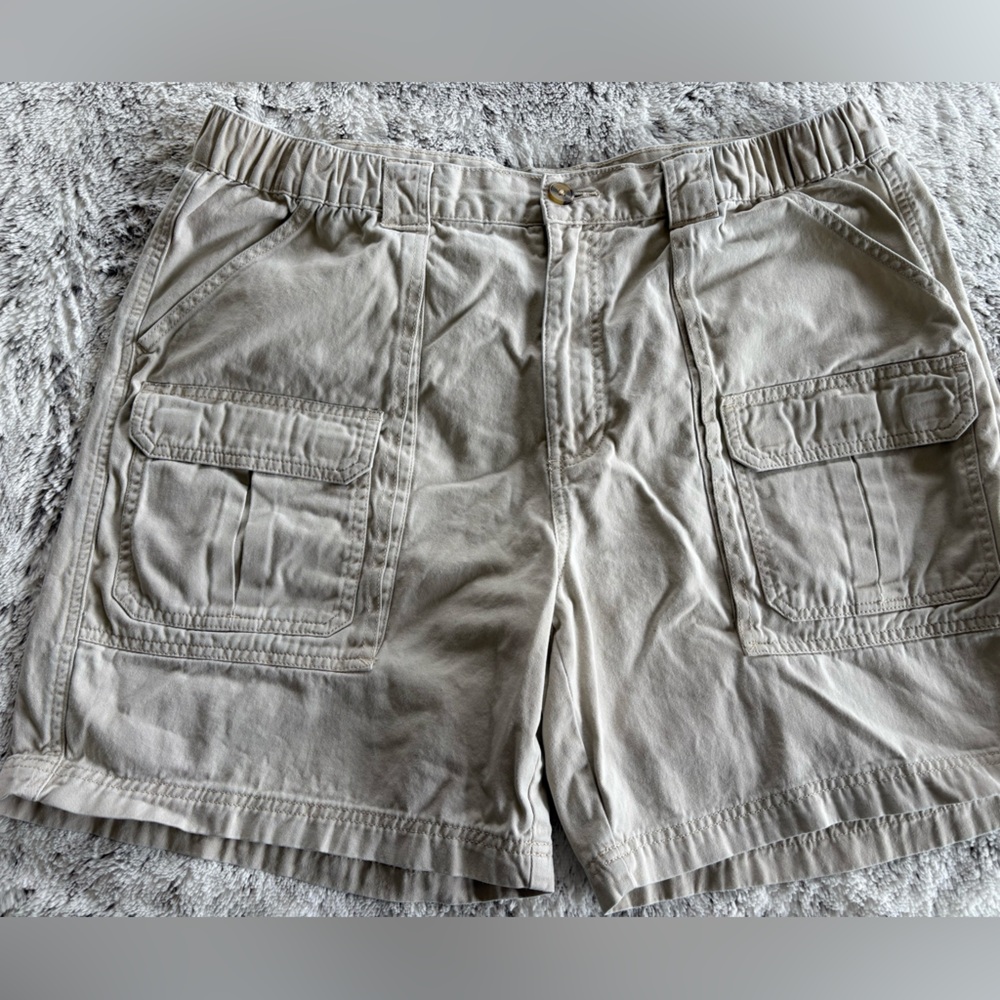 Men's Tan Cargo Shorts
